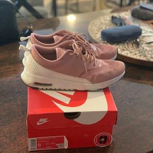 Nike Air Max Thea